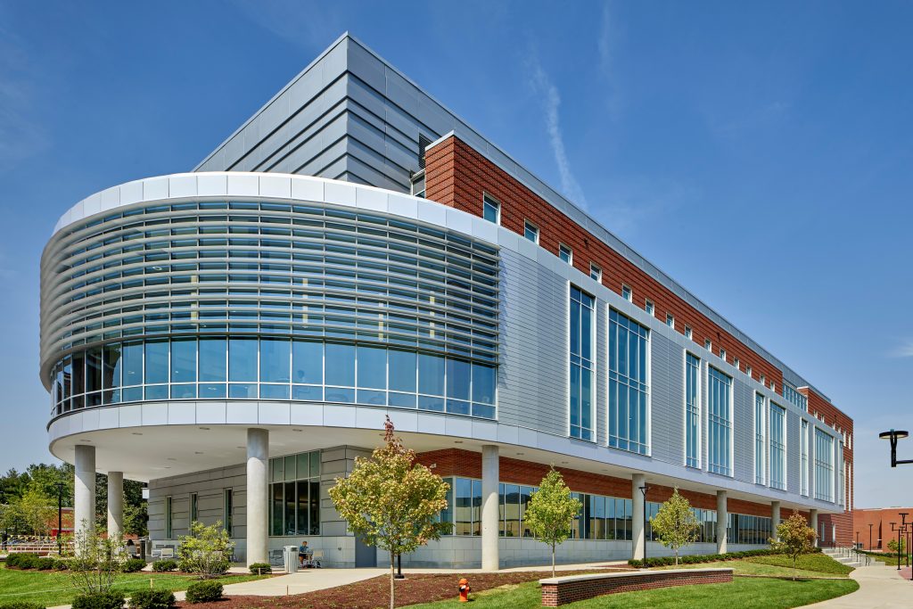 University of Louisville, Belknap Academic Building